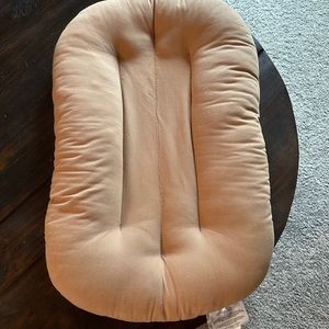 Infant snuggle me lounger